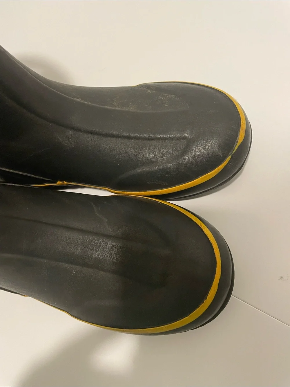 Lone Cone Brand Kid's size 2 Waterproof Winter Boots Rush Hour Mudboots Pull On